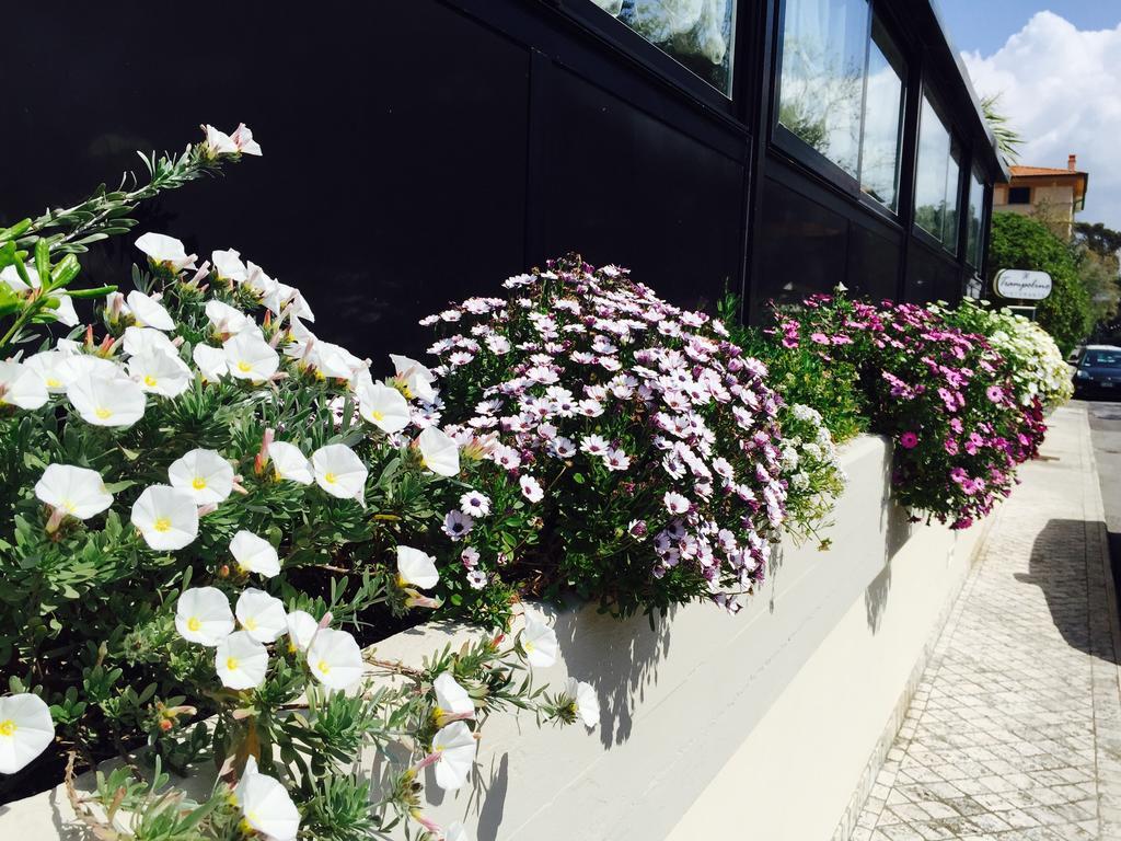 Savoy Hotel Marina di Pietrasanta Exterior photo